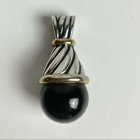 Onyx Pendant - Picture 1 of 3